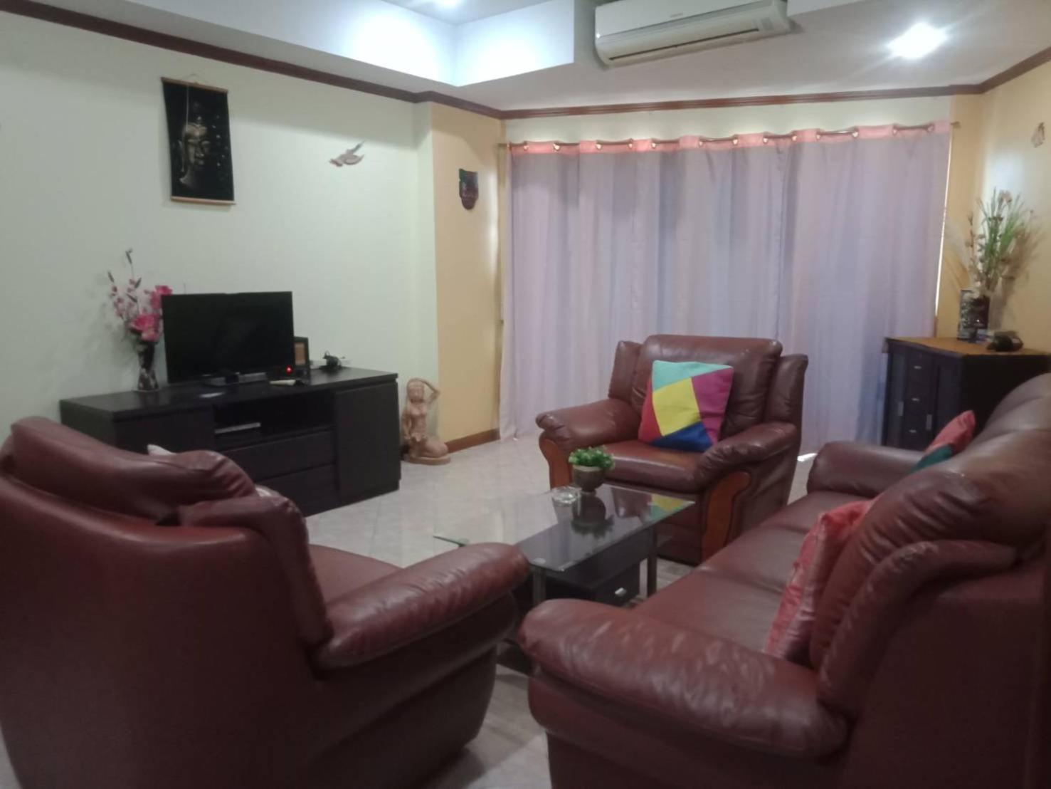 View Talay 2 Suite Apartments Praia de Jomtien Exterior foto