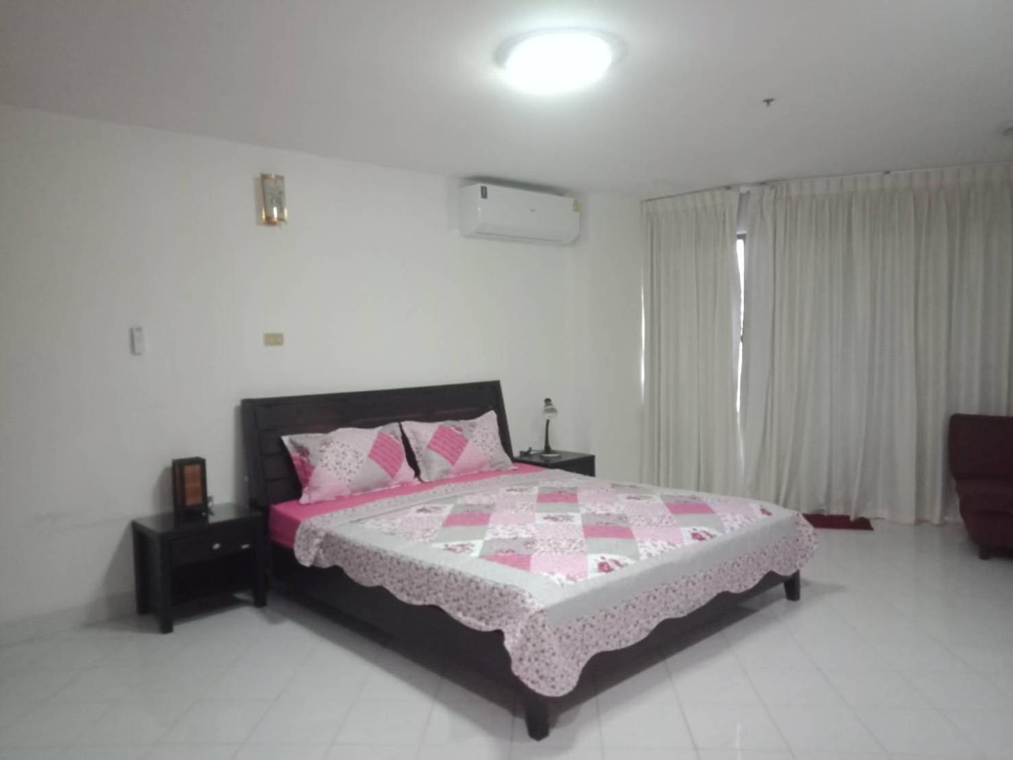 View Talay 2 Suite Apartments Praia de Jomtien Exterior foto